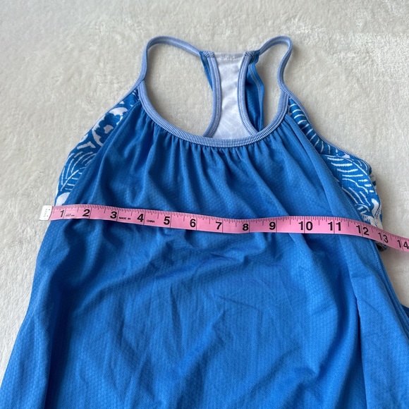 Lululemon tank - Picture 4 of 8